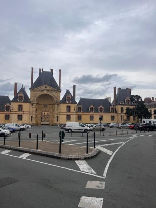 Fontainebleau Hypercentre Place D'Armes 2 Chambres ภายนอก รูปภาพ